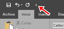 selecciona el botón al lado de deshacer en Word